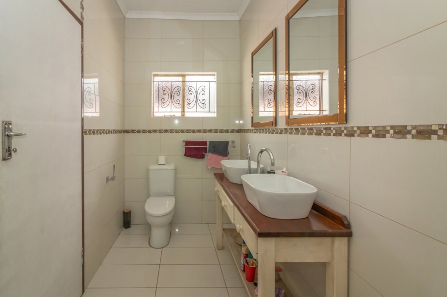 3 Bedroom Property for Sale in Maokeng Free State